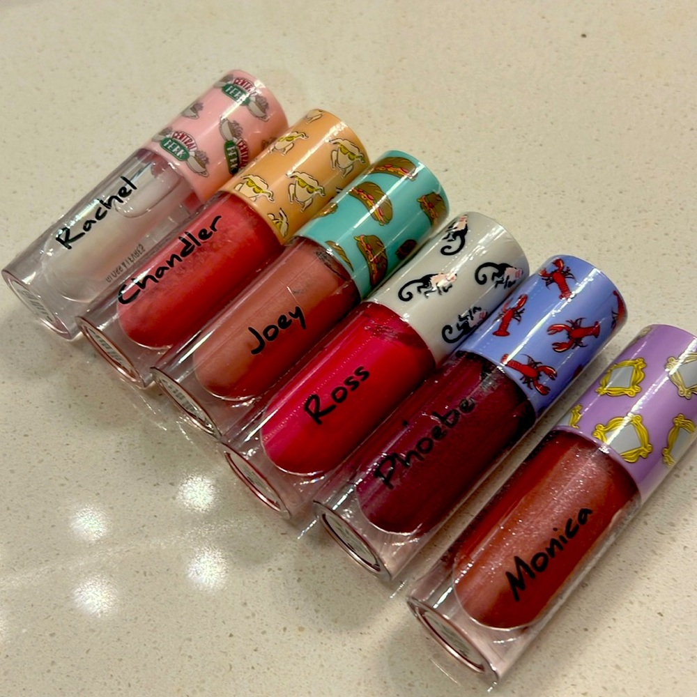 Lip Gloss Revolution Friends Colab